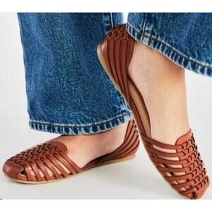 JF Just Fab Lucita Woven Cognac Flat Sandals Size 9.5